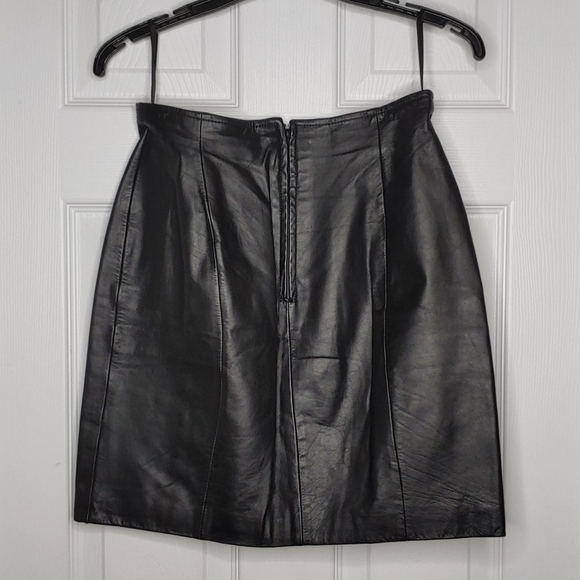 Leather High Waist Mini Skirt - Picture 2 of 3